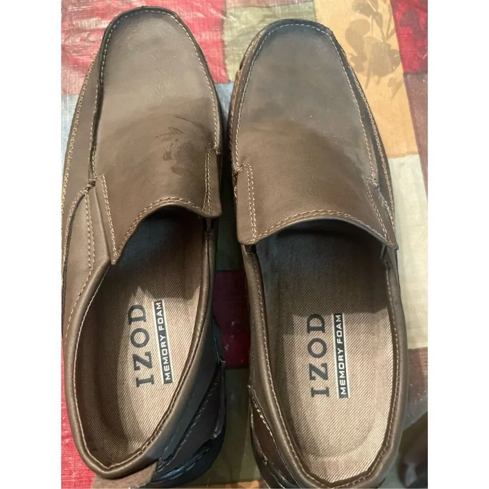 NWOT IZOD Men's Thomas Slip-On Memory Foam Loafer Casual Flat Shoes Size 8M